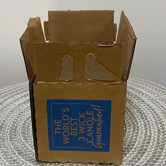 BBW Sugar Plum Fairy 3 Wick Scented Candle NWT - Picture 4 of 4